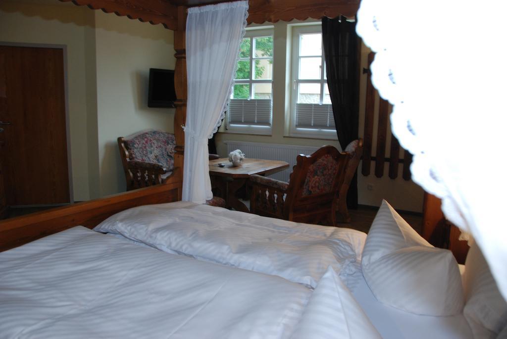 Landhotel Altes Pfarrhaus Kindelbrueck Δωμάτιο φωτογραφία